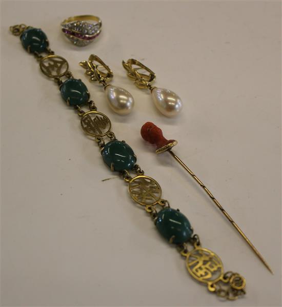 Collection of jewellery